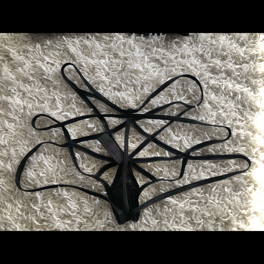 SOLD Retro Lingerie Lot 3 Pc Black Bra Panty Strap Mesh Fetish Burlesque PinUp - Picture 6 of 12
